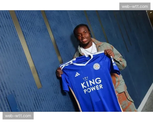 上海海港签下第六外援:加纳边锋安佩姆以租借形式加盟 上海海港签下第六外援:加纳边锋安佩姆以租借形式加盟