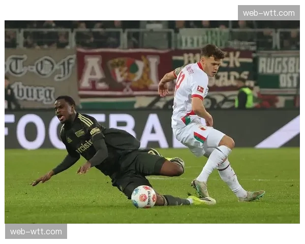 德甲俱乐部联合举办“残疾人足球体验日”，吸引超千名参与者